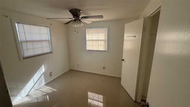 Building Photo - 6980 82nd Ave N