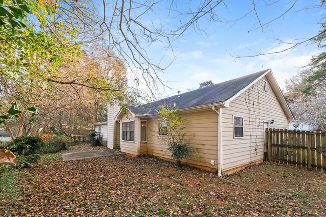 Building Photo - 5521 Pennybrook Trail