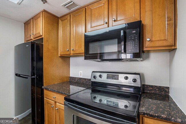 Building Photo - 1280 W Peachtree St NW