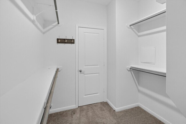 Building Photo - 1526 Ojeman Rd