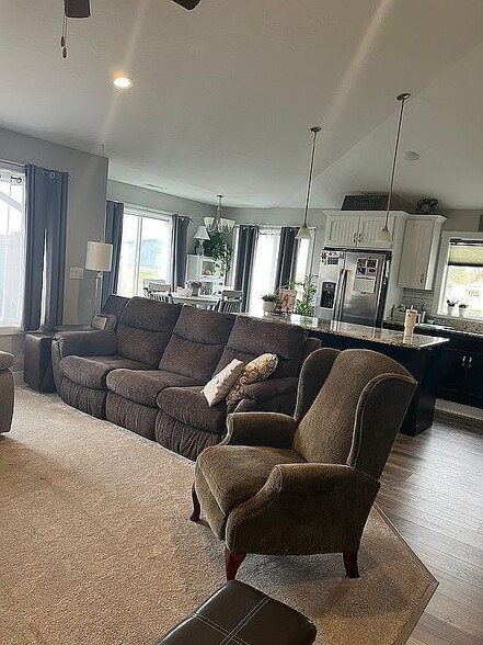 Building Photo - 846 W 3200 S