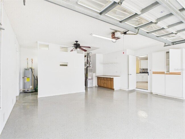 Building Photo - 9679 SW 99th Ave
