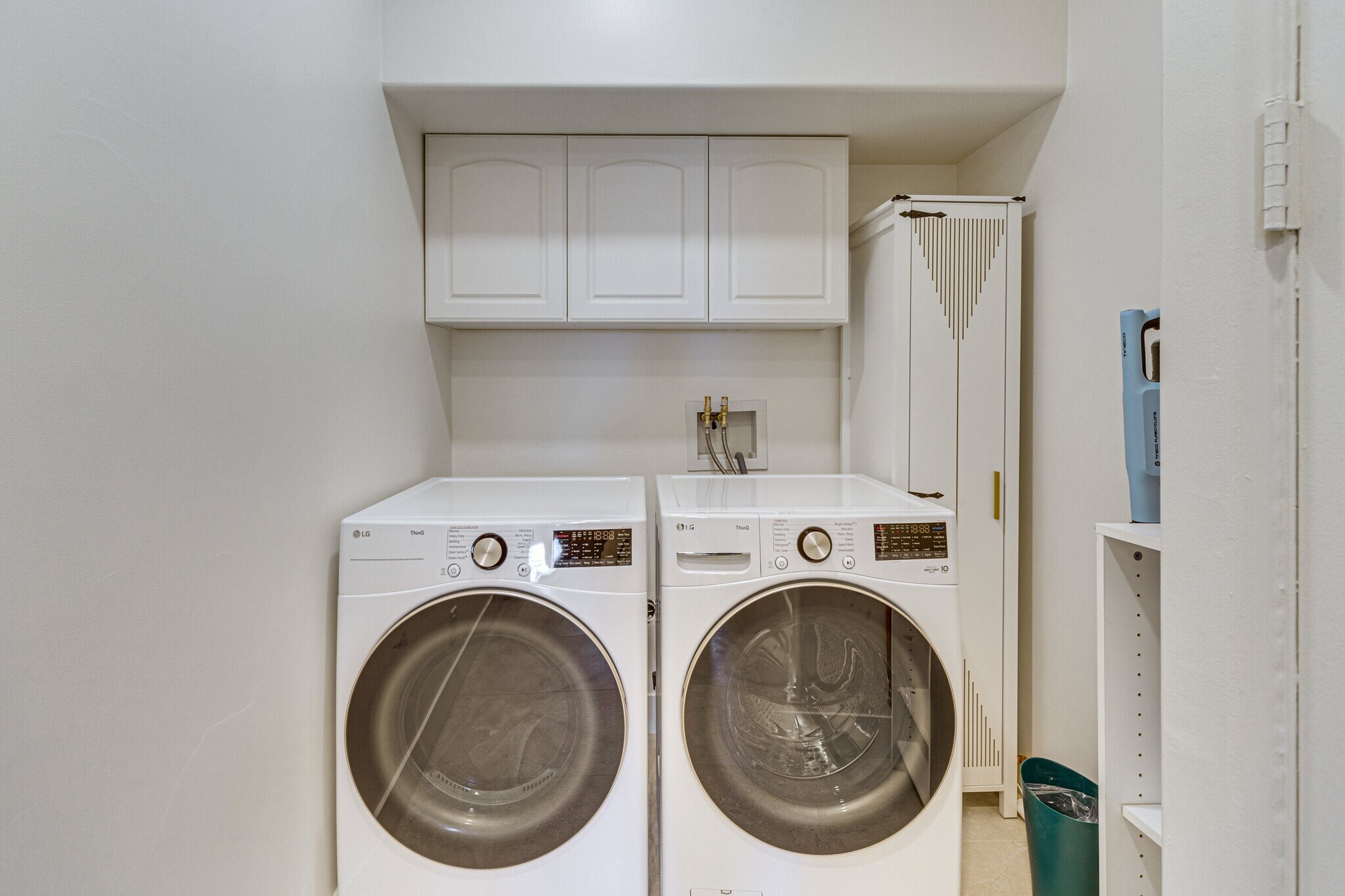 Building Photo - 2800 Cholla Pl