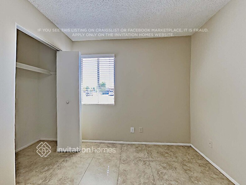 Building Photo - 11401 N 25th Ave