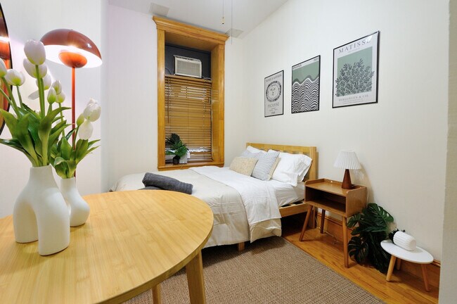 Building Photo - 301 E 63rd St