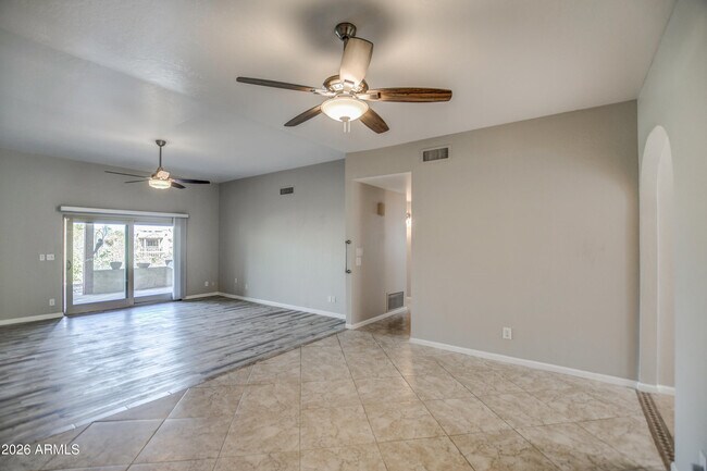 Building Photo - 16518 Lost Arrow Dr