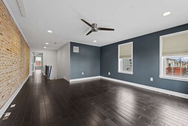 Building Photo - 309 E Lafayette Ave