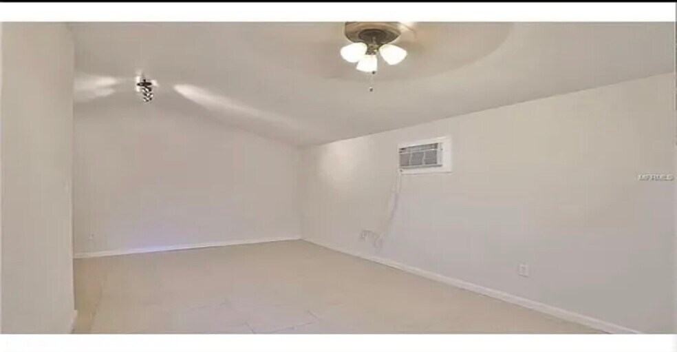 Building Photo - 1620 E Mulberry Dr