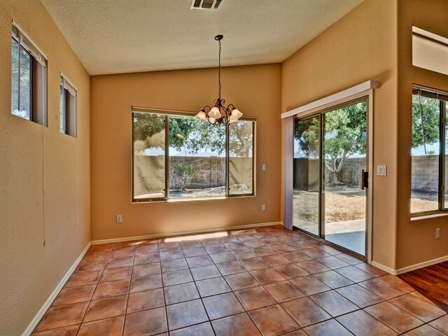 Building Photo - 1751 W Amberwood Dr