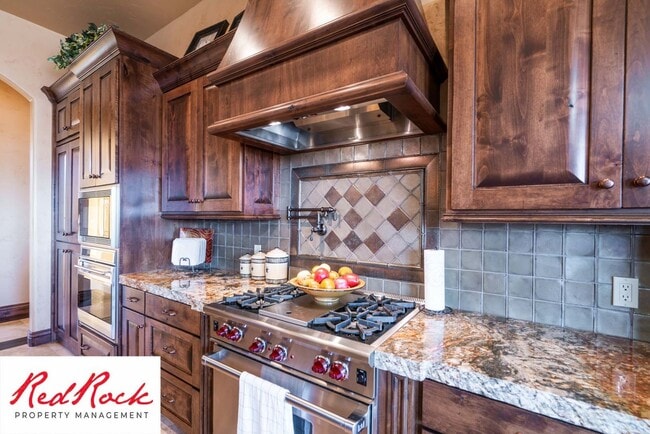 Building Photo - Incredible 4 Bedroom, 4 Bathroom FULLY FURNISHED Property in Entrada with a Private Pool! 18 Mont...