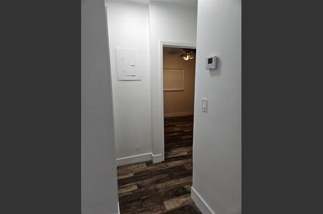 Building Photo - 730 SW 4th St