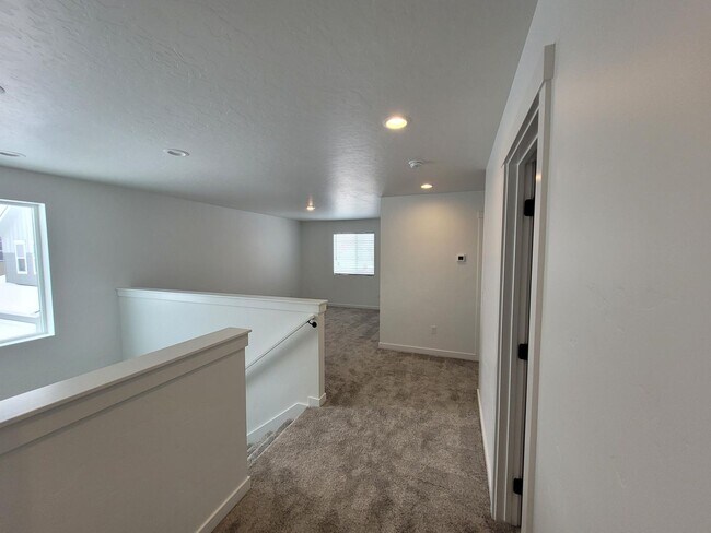 Building Photo - Stunning Newer Home In Caldwell!