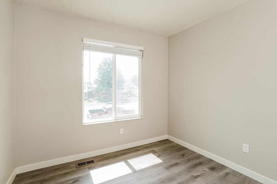 Building Photo - 5496 W 6600 S