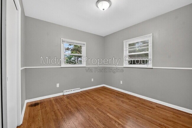 Building Photo - 6717 Lightwood Dr