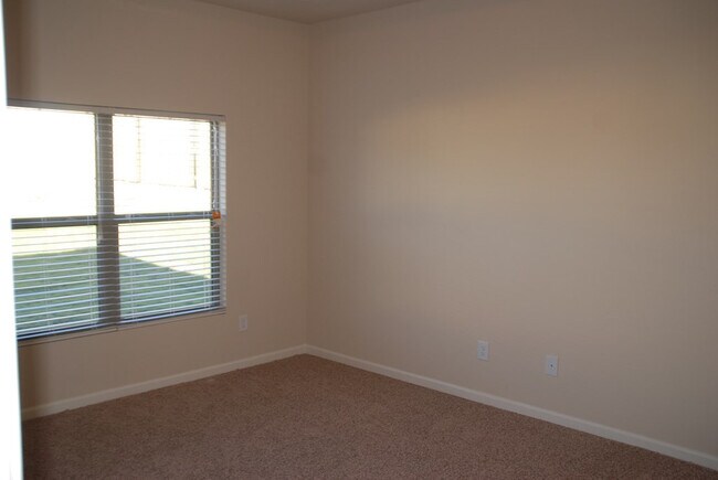 Building Photo - 1157 Fawn Forest Rd