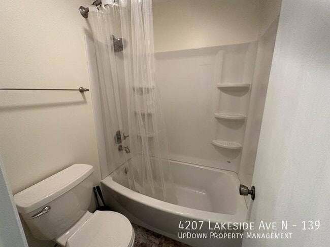 Building Photo - 4207 Lakeside Ave N