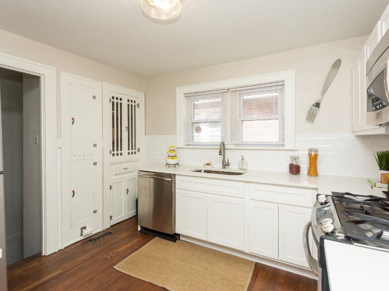 Building Photo - 6109 Adkins Ave