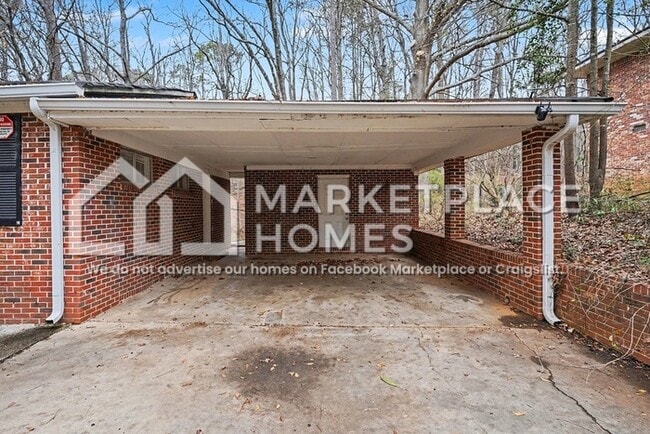 Building Photo - 8246 Collier St SW