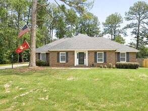 Building Photo - 127 Pine Bluff Dr