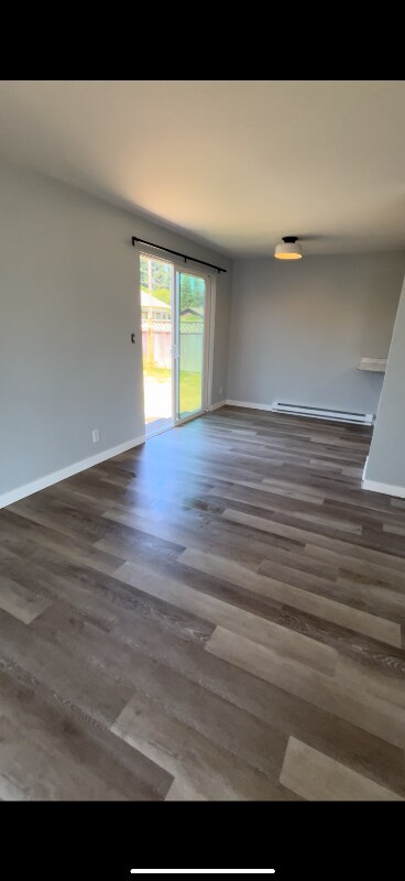 Building Photo - 604 3rd St