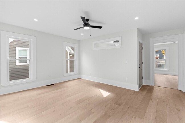 Building Photo - 26 Rowley St