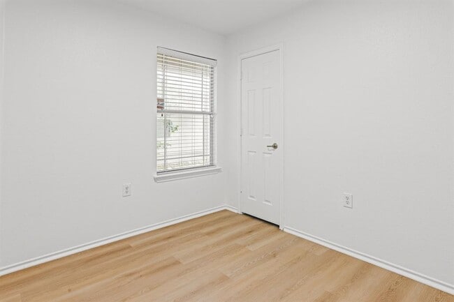 Building Photo - 1509 Coriander Dr