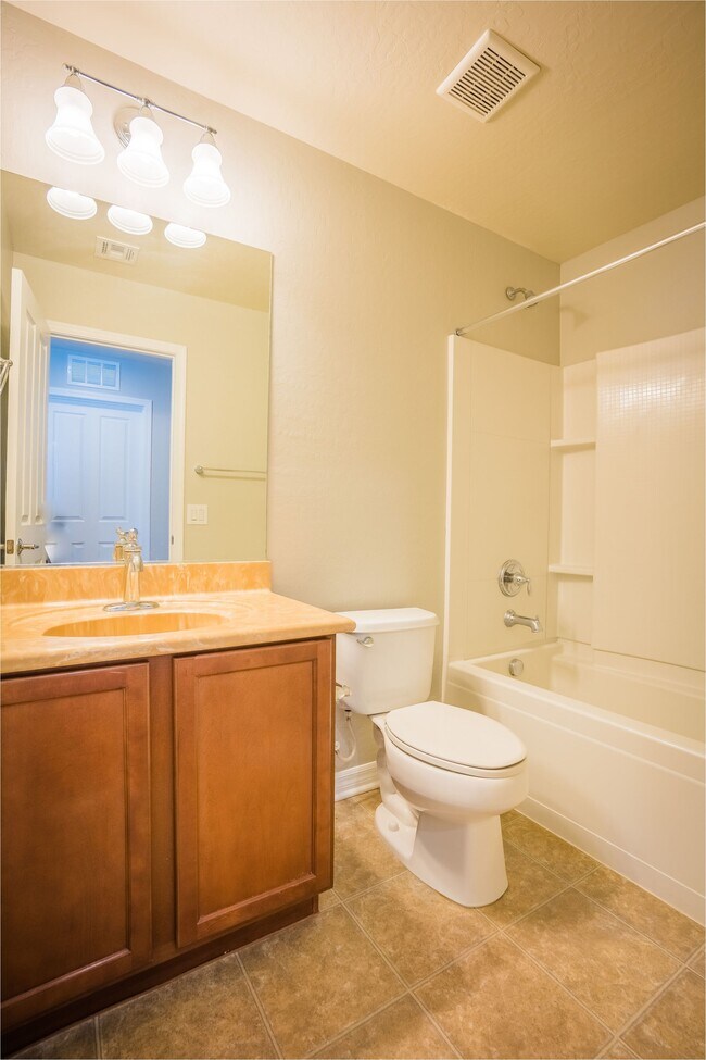 Building Photo - 2624 Romarin Terrace