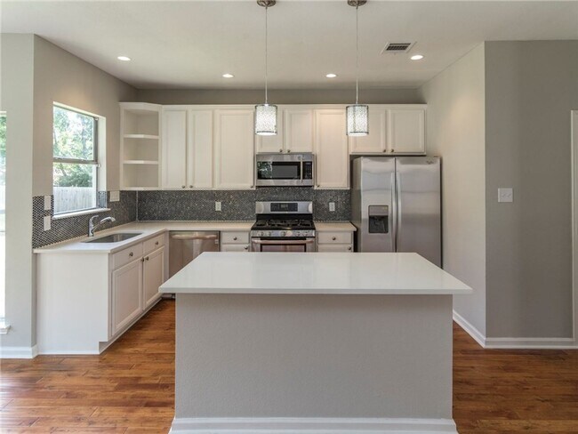 Building Photo - 6506 Bramber Ln