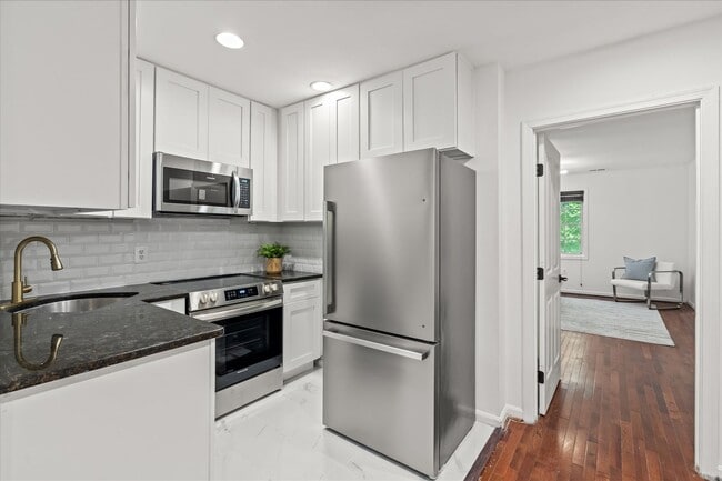Building Photo - Stylish Trinidad 2BR/2BA Condo with Contemporary Upgrades and Skylights