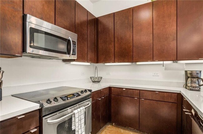 Building Photo - 507 Sabine St