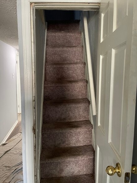 Building Photo - 59 E Paul Ave