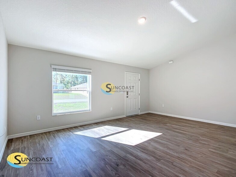Building Photo - 8181 SW 128 Loop