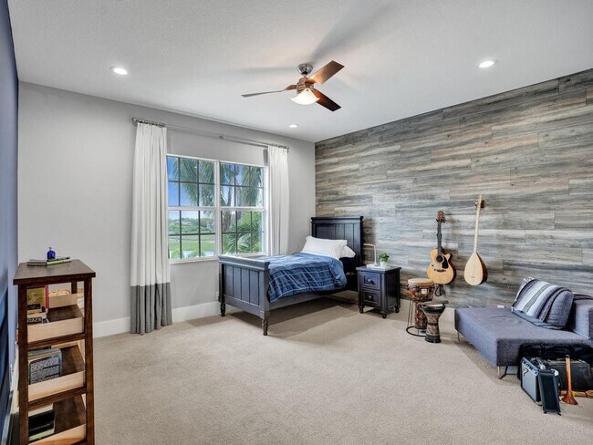 Building Photo - 12328 NW 69th Ct