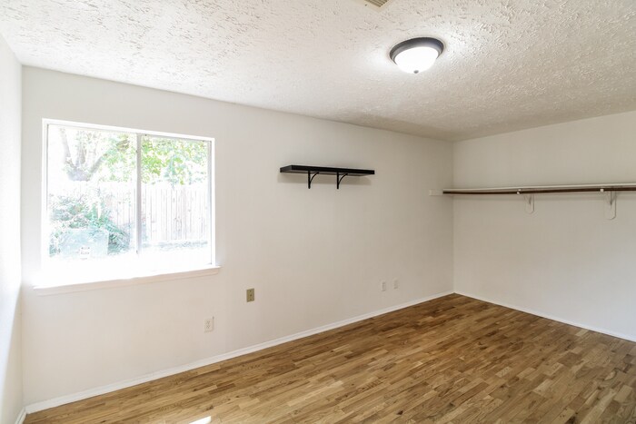 Building Photo - 22623 Blair Manor Ln