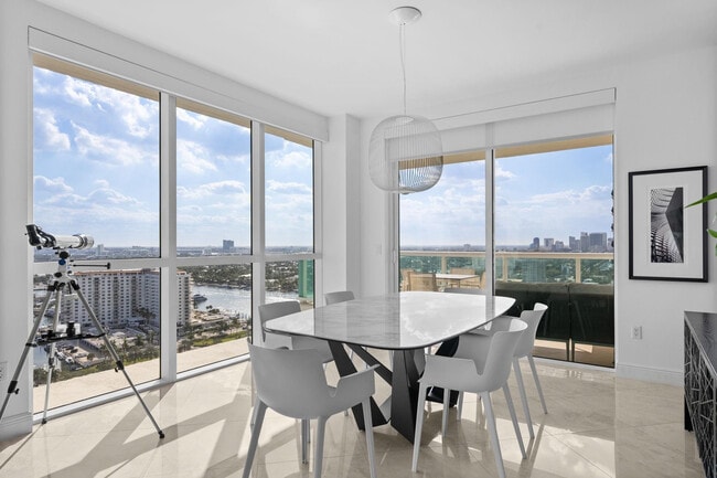 Building Photo - 101 S Fort Lauderdale Beach Blvd