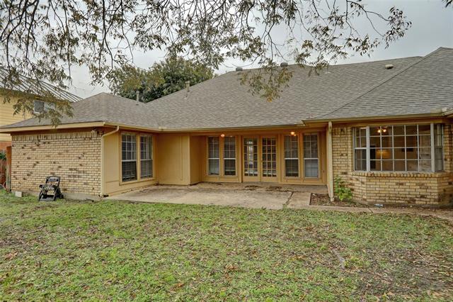 Building Photo - 3913 Sandia Dr
