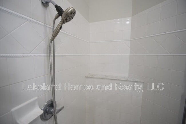 Building Photo - 534 Grasslands Village Cir