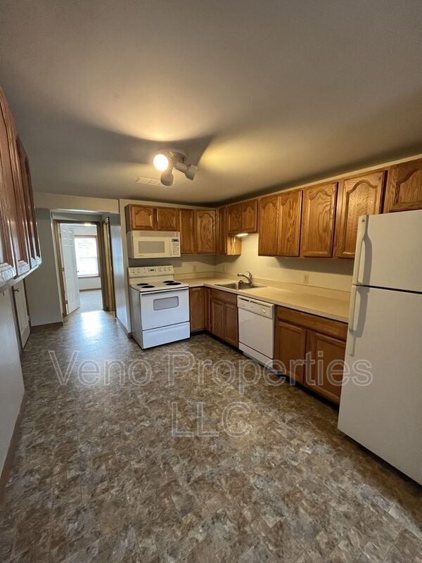 Building Photo - 12 Gas Plant Rd