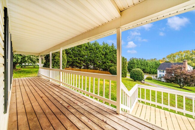 Building Photo - New Market Rental