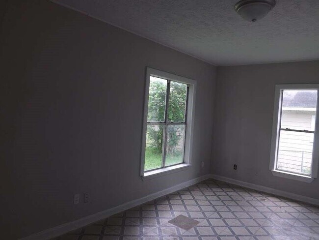 Building Photo - 7201 Avenue I