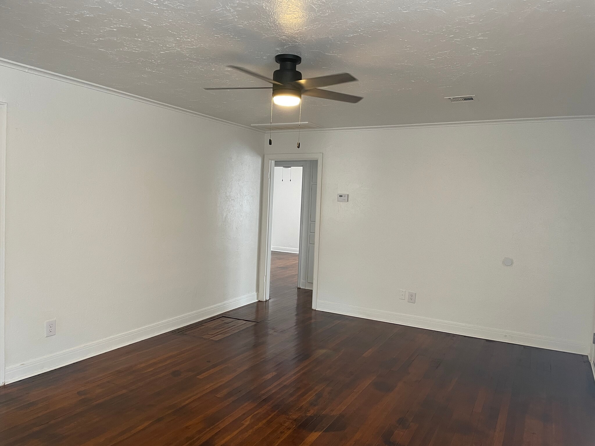 Building Photo - 910 W Cantwell Ave