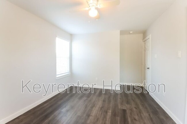 Building Photo - 7934 Way St