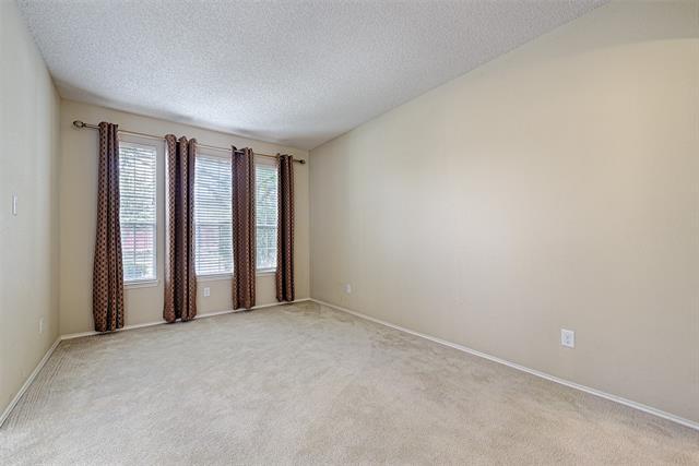 Building Photo - 9701 Thorncliff Dr