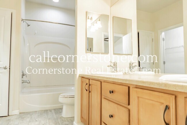 Building Photo - 7676 Sniktau Point