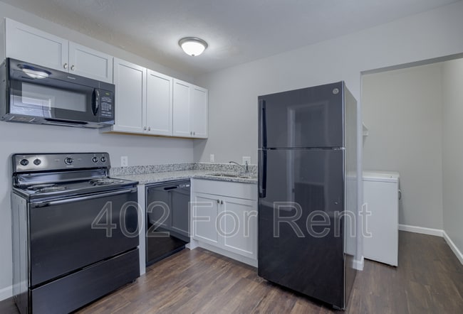 Primary Photo - 2233 S 20th St