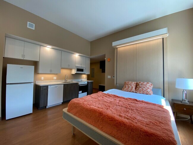 Building Photo - 83 Hanover St