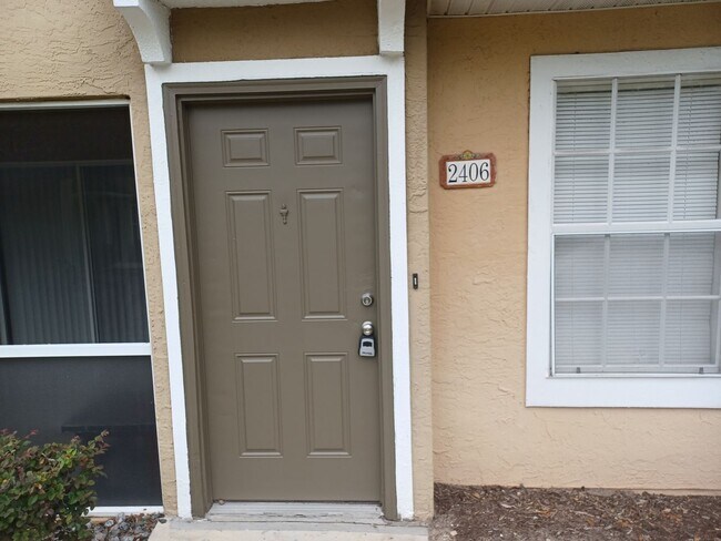 Building Photo - 10075 Gate Pkwy N