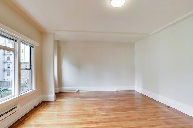 Interior Photo - 755 O'Farrell