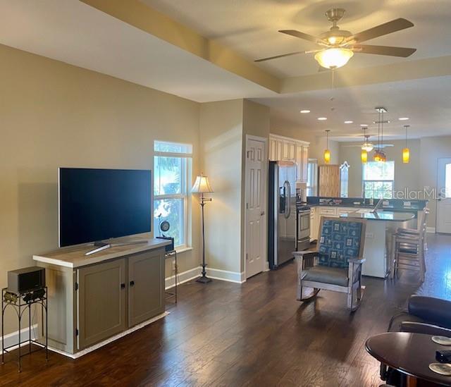 Building Photo - 1736 Mova St