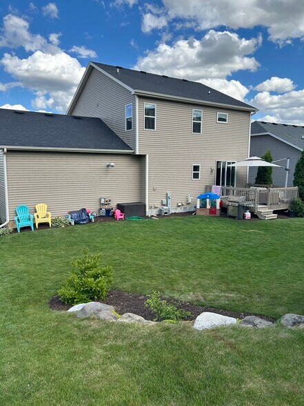 Building Photo - 5370 Little Bluestem Dr
